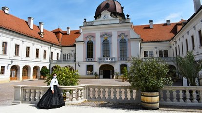 Excursion to Gödöllő and Lazar Brothers Equestrian Park