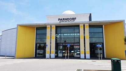SHOPPING IN THE PARNDORF OUTLET (Austria)